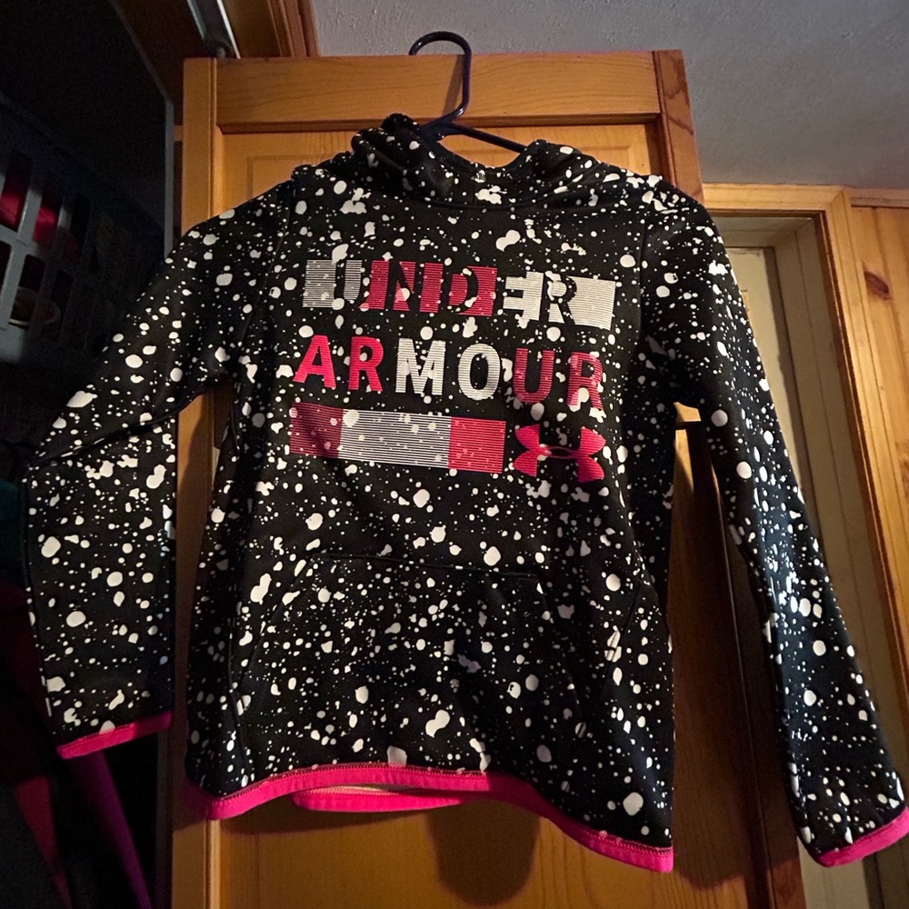 Under Armour Black and White Speckled Sweatshirt